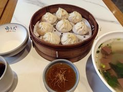-馋三尺蟹粉小笼(人民广场店)