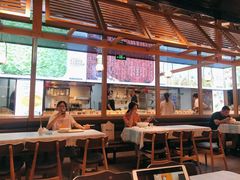 大堂-老乡鸡(上海品尊国际中心店)