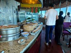 -怡豪大饭店·49楼旋转自助餐厅