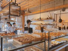 面包甜点陈列柜-仙峰天然面包(迎宾路店)
