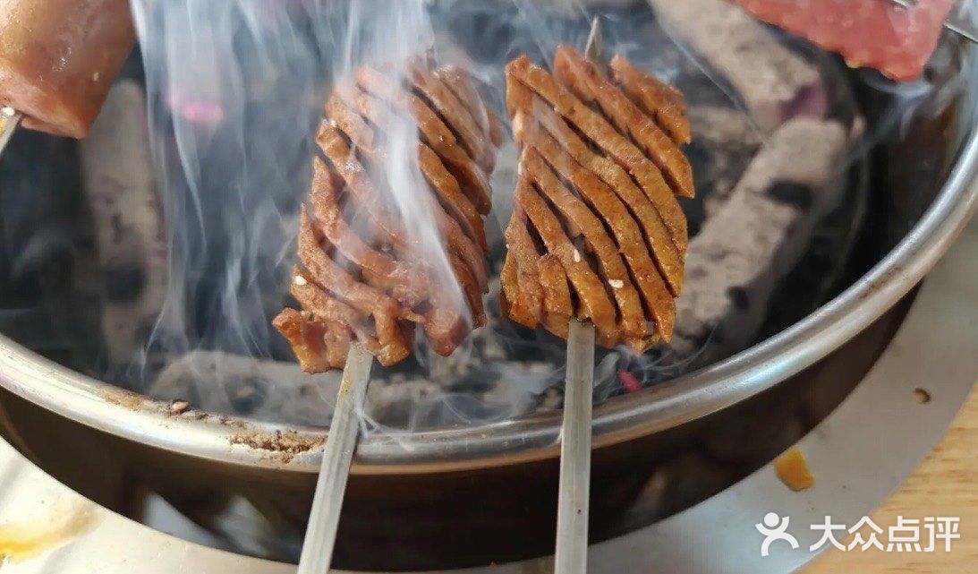 烤肉串  串串香气扑鼻来～