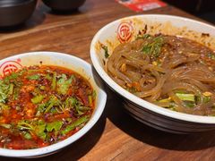-万记麻辣烫国展总店