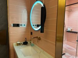 -花隐·美芙炫海菲秀皮肤管理中心