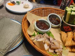 -闫府私房菜·百年鲁菜(恒隆店)