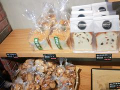 -啊噗吐呦现场烘焙(麦凯乐店)