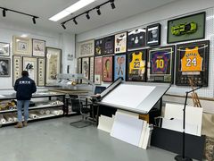 -龙慧画框·裱画配框工厂店
