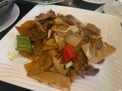 酸笋炒牛肉-美极鲜食坊(宝安南路店)