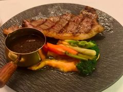 -龙虾酒吧扒房(宁波香格里拉店)