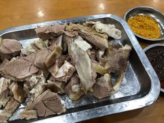手抓羊肉-夏都地标马一刀烤肉美食城