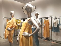 -URBAN REVIVO(西安Momopark店)