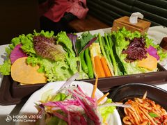 餐前小菜-本家韩国烤肉(青岛万象城店)