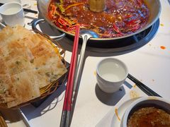 -小龙翻大江文化火锅(宽窄店)