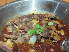 -大众跷脚牛肉馆·非遗传承单位(峨眉山店)