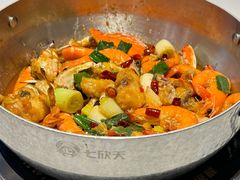 -七欣天香辣蟹火锅(闵行浦江欢乐颂店)