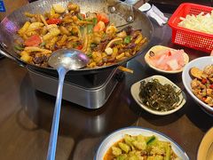 -富正毅三下锅·湘西韵味(天门山索道店)