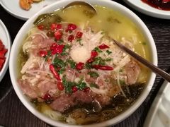 招牌酸汤煮肥牛-海天楼中餐厅(吴宫泛太平洋酒店)