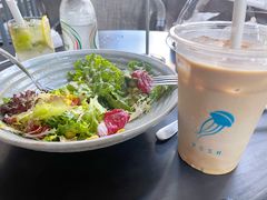 拿铁-VESH COFFEE(定西路店)