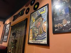 -SISTERS BAR RESTAURANT川意酒馆(嘉善老市H楼店)
