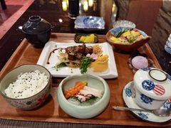 -千鹤日本料理(穿山路店)