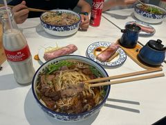 -镇南锅盖面馆(解放路店)