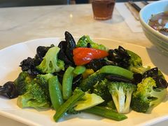 -港丽餐厅(高德置地店)