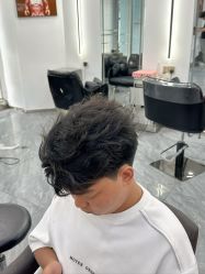 -藤野造型烫染·漂发