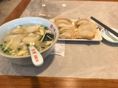 -小姜锅贴(凤凰街店)