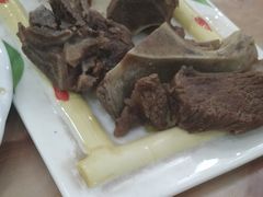 -苏莱特色牛骨滩羊手抓馆(长城东街总店)
