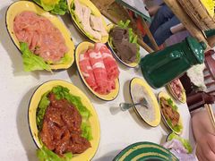 现杀牛蛙-有拈头成都市井火锅(老门东店)