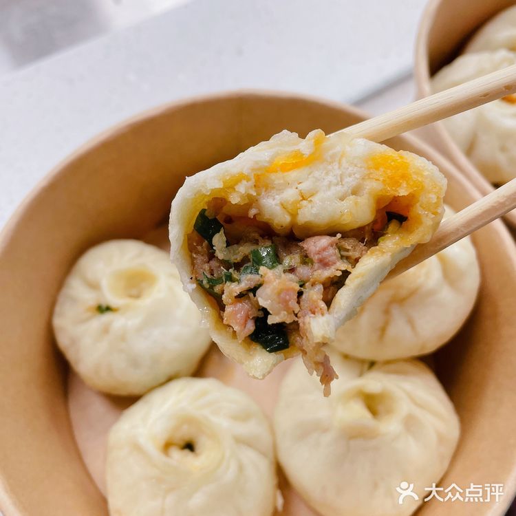 成都夜包子！排队3小时也要吃！