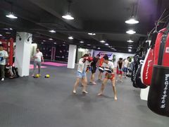 -FIGHTMAN格斗俱乐部(长宁临空店)