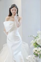 -Lady  Jane高端婚纱礼服馆