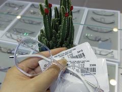 -罗伯特眼镜·蔡司官方授权(罗湖国贸店)