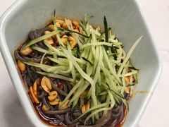 -三江源美食城
