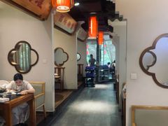 -万重锦·人文川菜馆(骡马市店)