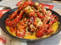 -巴厘龙虾·榜首油焖大虾(音乐学院·沿江酒馆店)