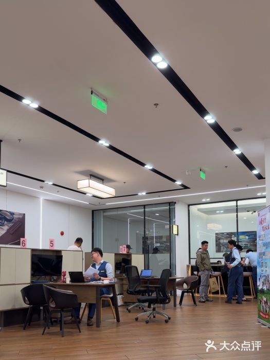 上海宝诚中环BMW·MINI4S店图片