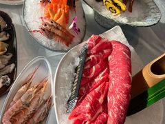 -云顶旋转自助景观餐厅