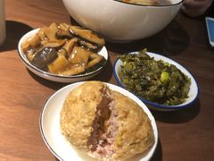 咸蛋黄狮子头-十面春风·江南面馆(崇宁路店)