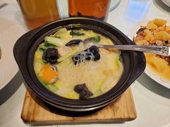 海味粉丝什菜煲-汤城小厨•粤菜•靓汤(苏州街店)