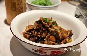 Preserved Vegetable Pork Trotter
