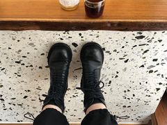 -Line 咖啡(石厦花园店)