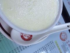 义顺牛奶公司(佐敦店)-义顺牛奶公司(庇利金街店)