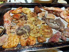 烤肉-钱小奴海鲜自助黑金店(杭州滨江龙湖店)
