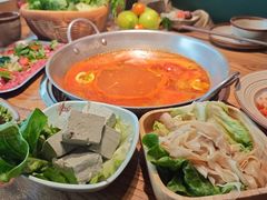 -老凯俚酸汤鱼(鸿通城店)