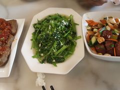 -嘉丰湘菜馆(芳群园店)