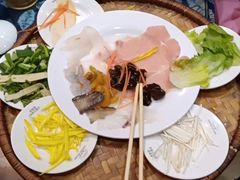 -桥香园云南过桥米线(金马碧鸡店)