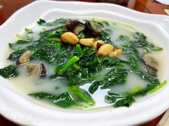-郑猛记石岐鸽主题餐厅(长江店)
