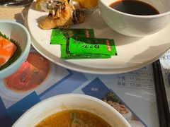 -舜耕山庄四时万和自助餐厅