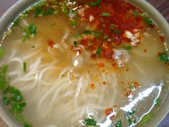 猪肘汤面-亮亮面馆(经六路店)